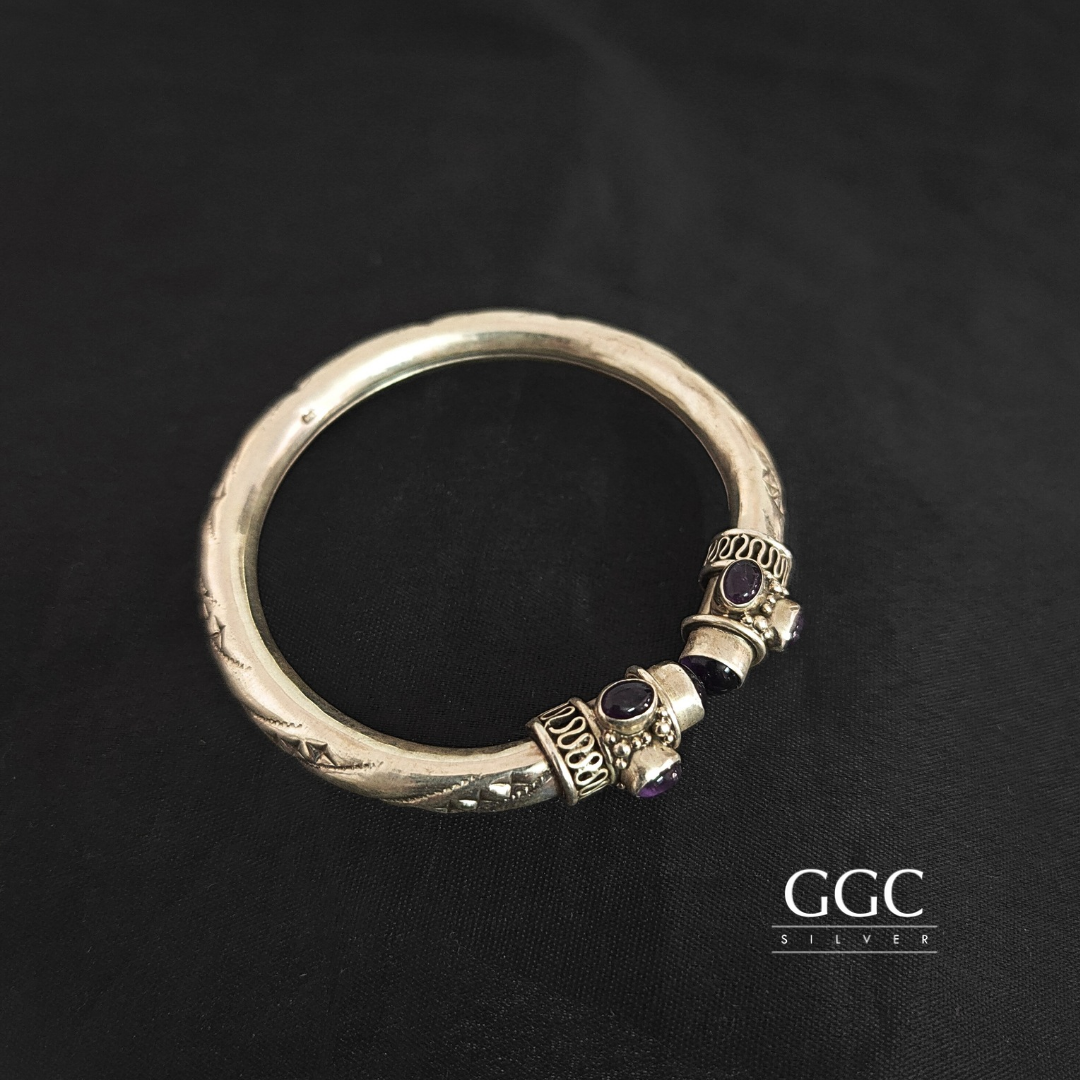 Silver stone handcuffs