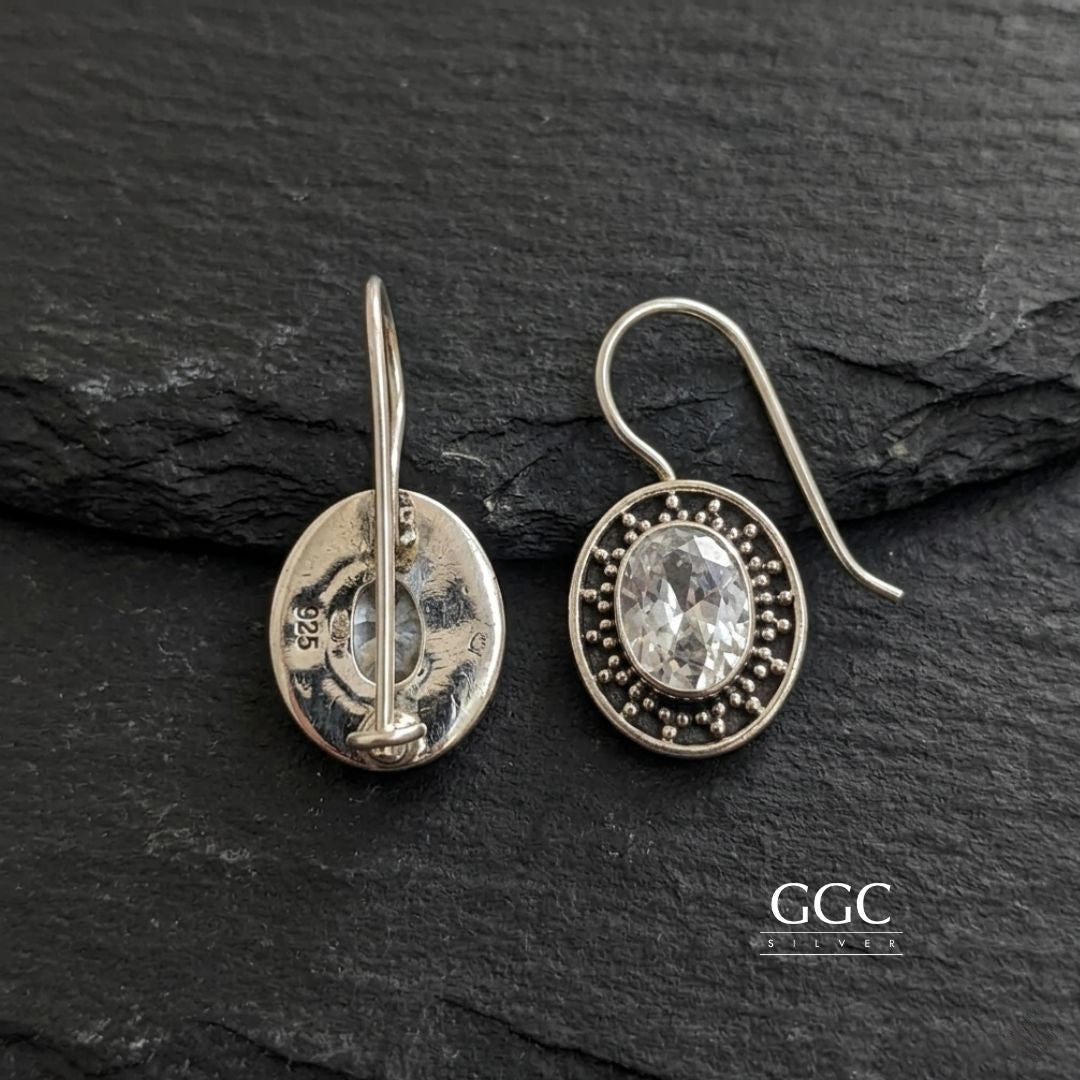 Zircon stud