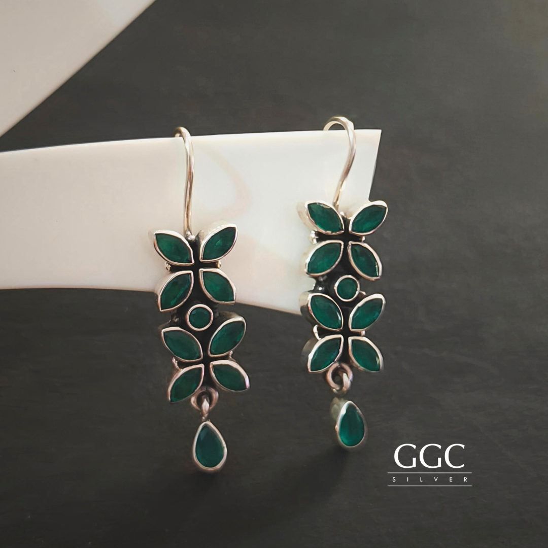 Green onyx earring