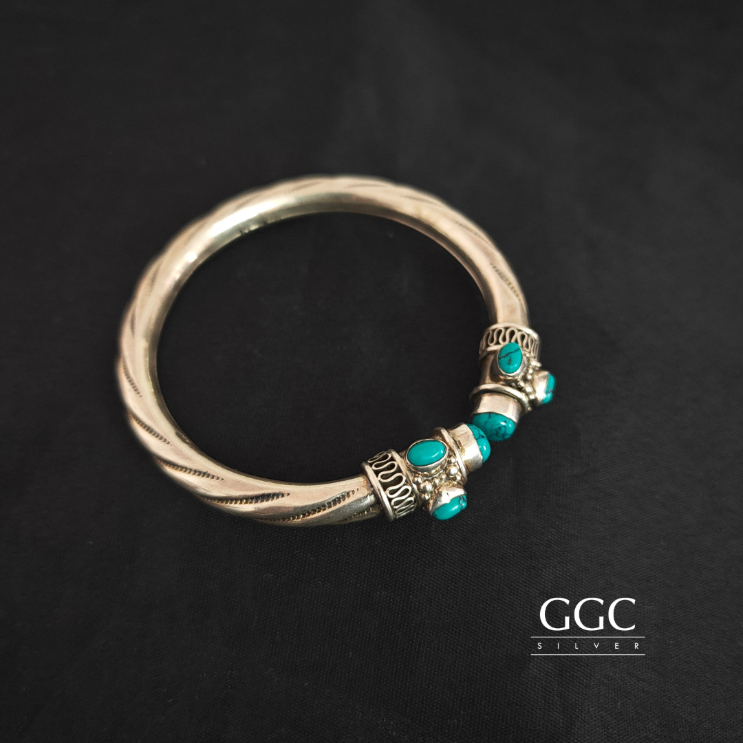 Silver stone handcuffs