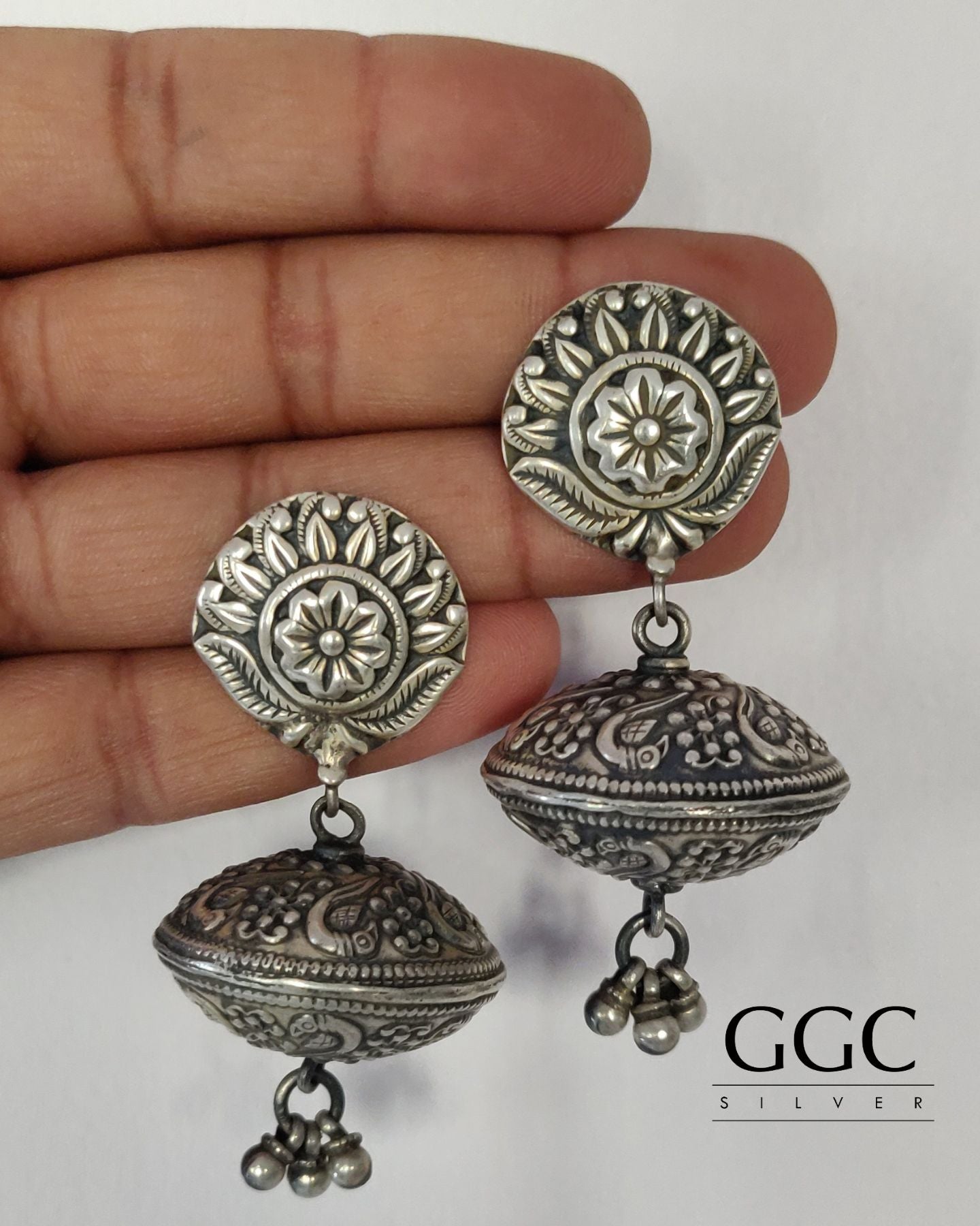 Flower earrings