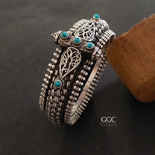 Traditional Turquoise kada