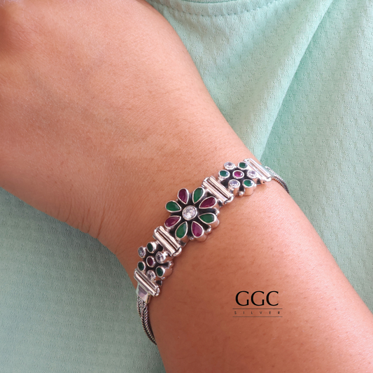 Zircon Floral Style Bracelet