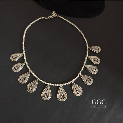 Leaf Filigree Neckalce