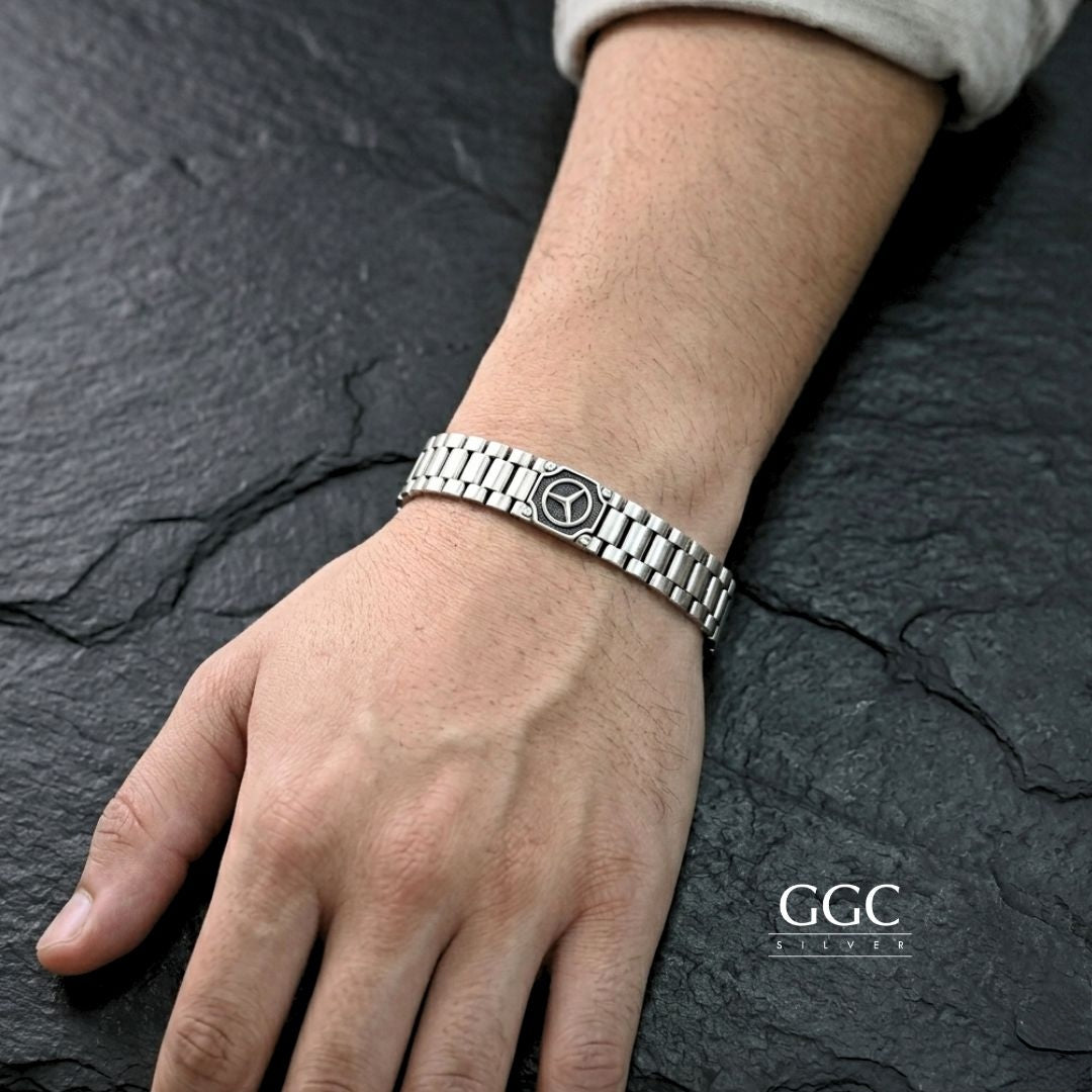 Men's bracelet mate finish