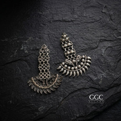 Tribal spike