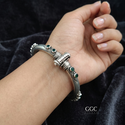 Stone kada