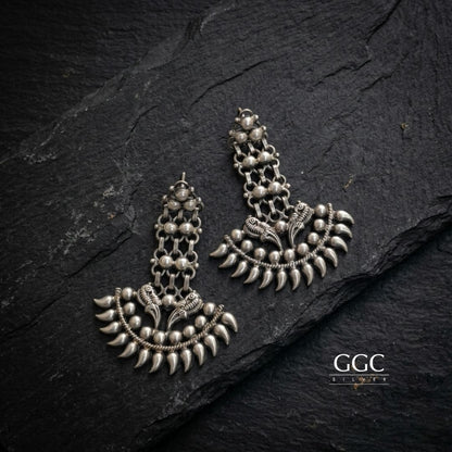 Tribal spike
