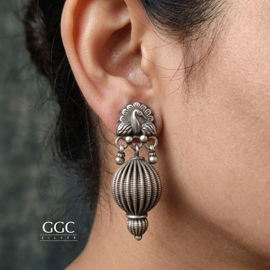 Peacock drop