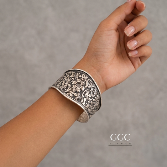 Floral Design Handcuff