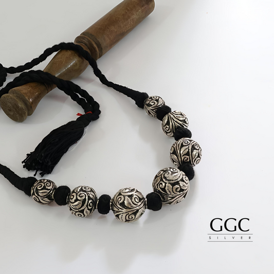 Floral beads necklace