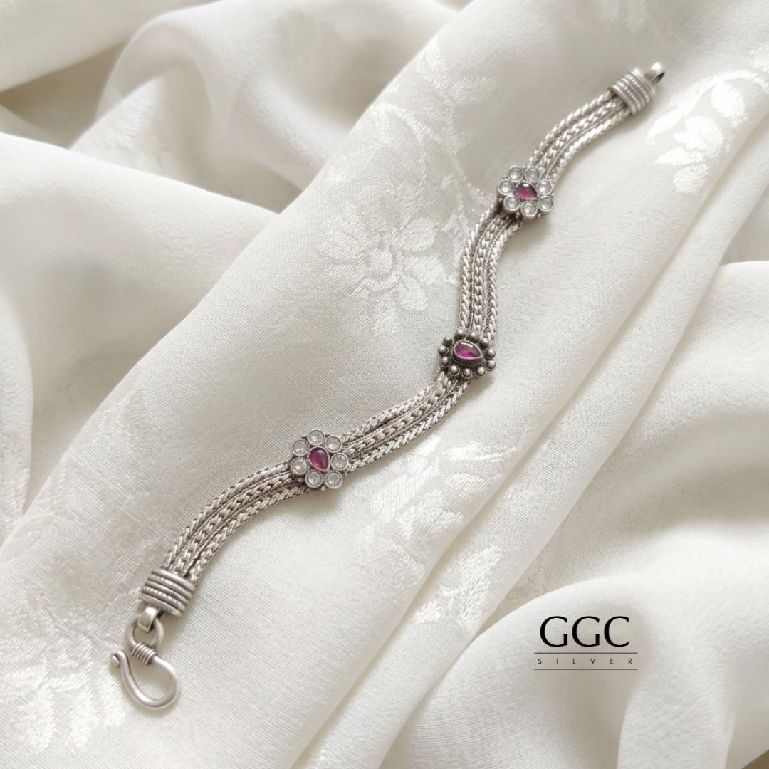 Kundan bracelet