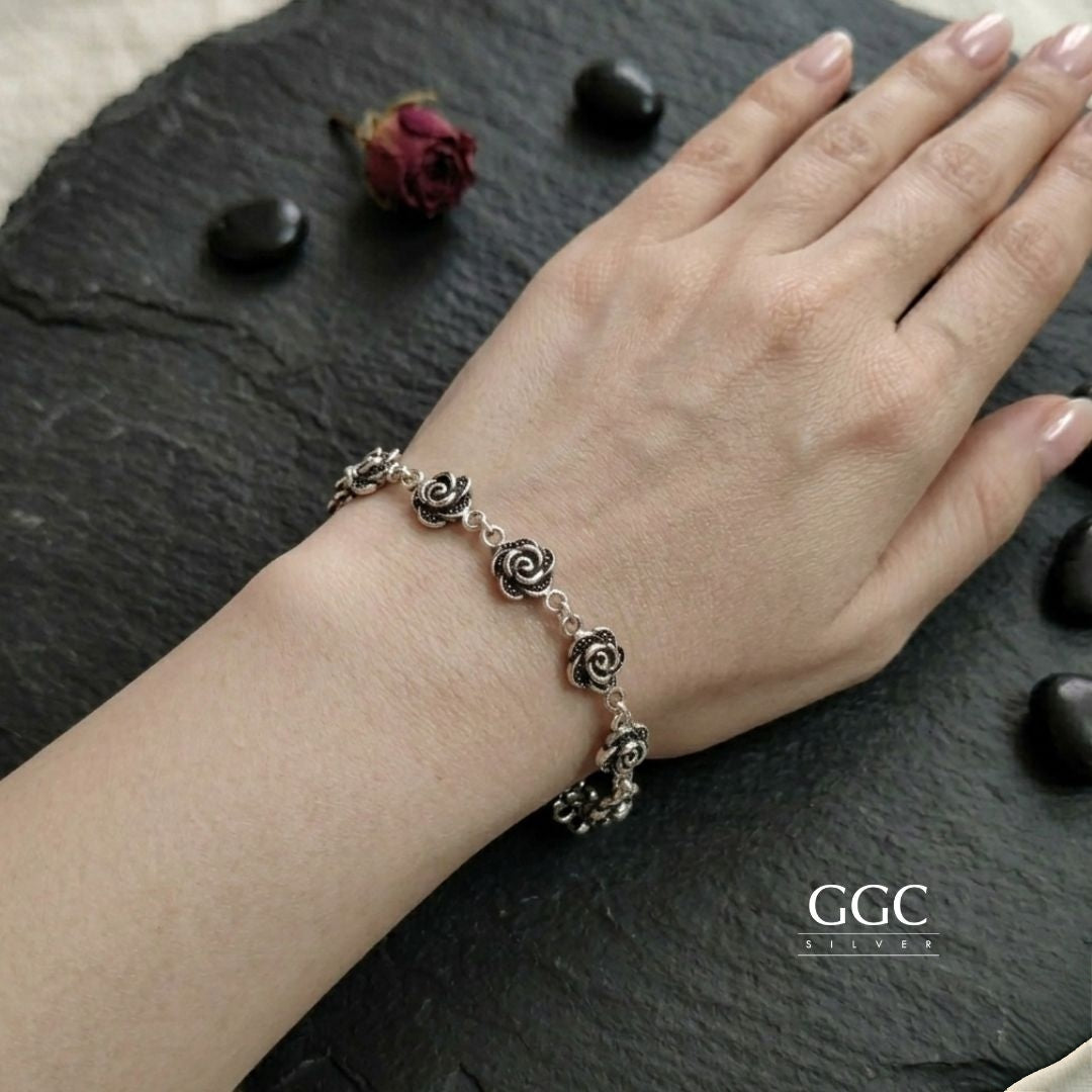 Rose bracelet