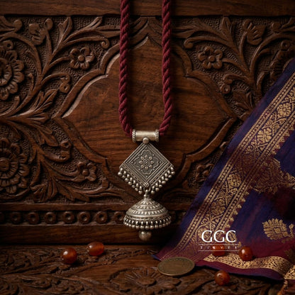 Jumka pendant