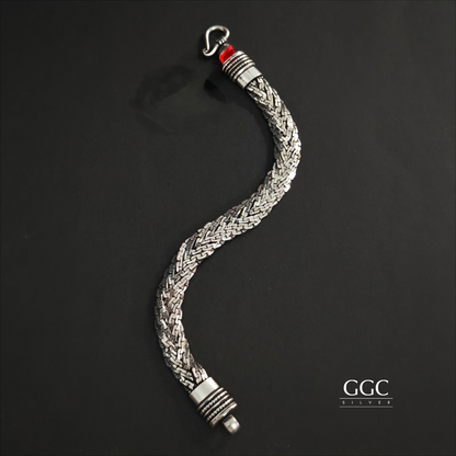 Twisted unisex bracelet