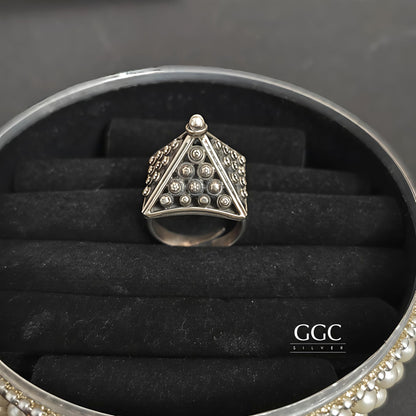 Pyramid style