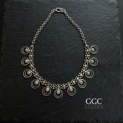 Floral necklace