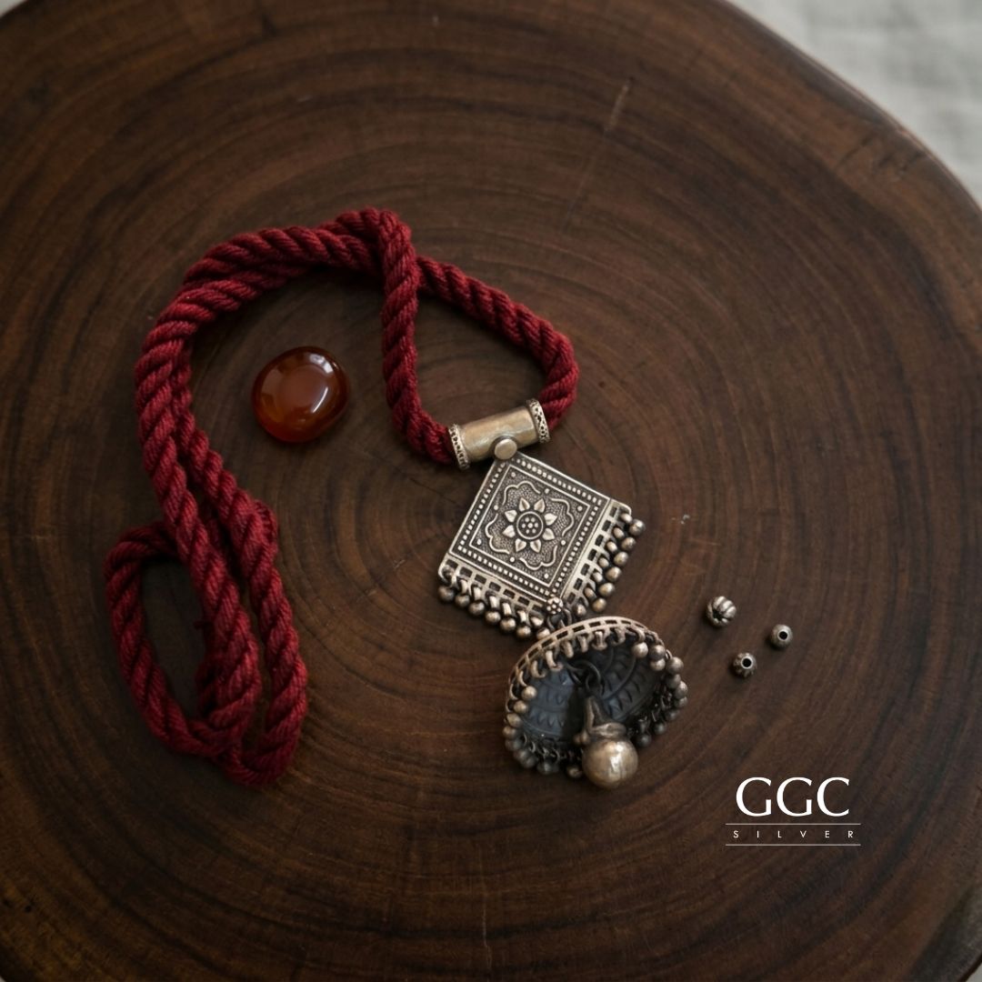 Jumka pendant