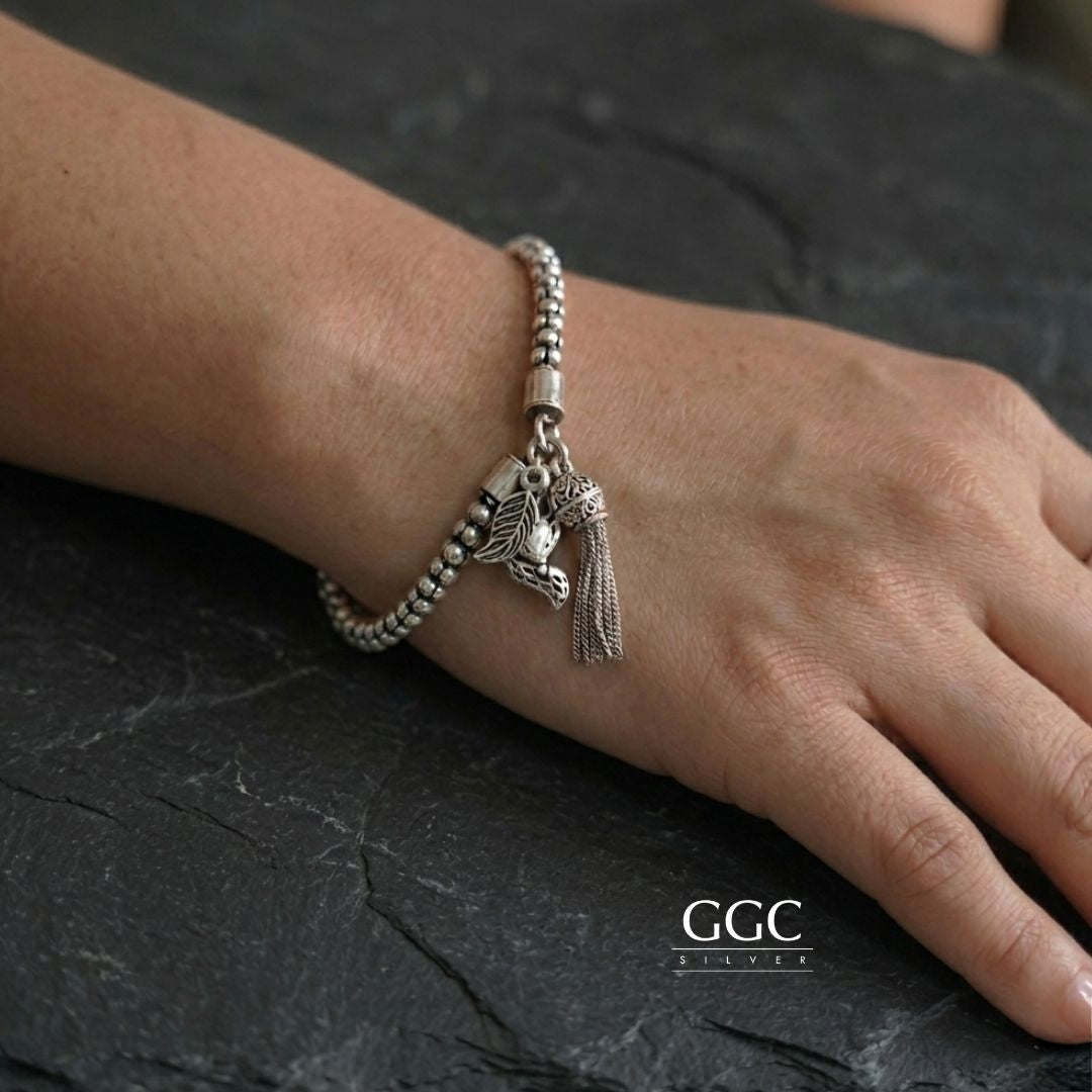 Charm bracelet