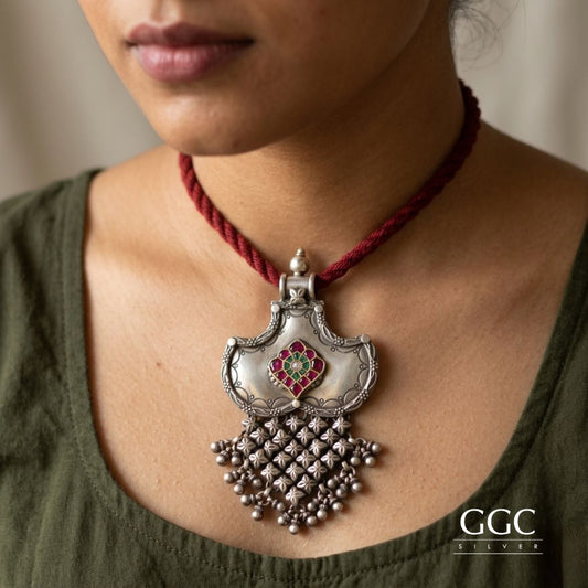 Kundan zali pendant