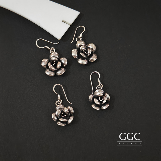 Floral stud