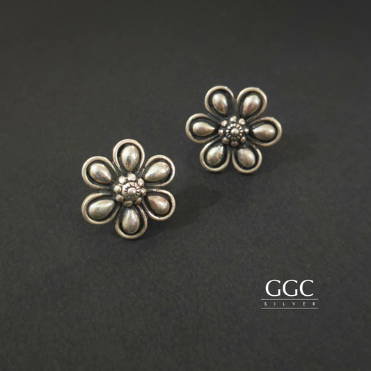Floral stud