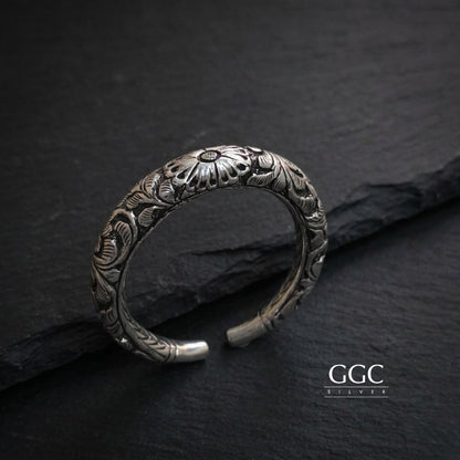 Chitai floral adjustable kada