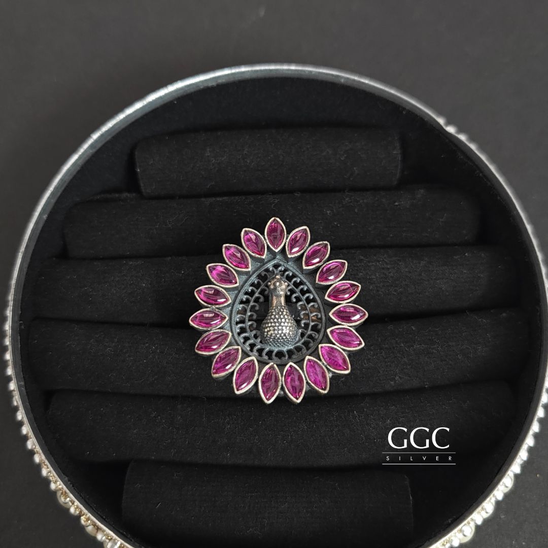 Peacock ring