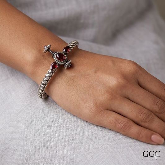 Twisted Stone Kada