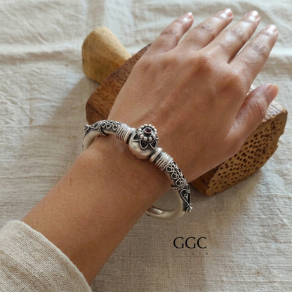 Kada for daily wear