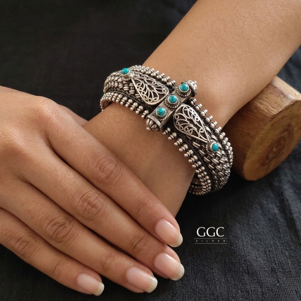 Traditional Turquoise kada