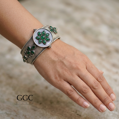 Floral Stone Kada