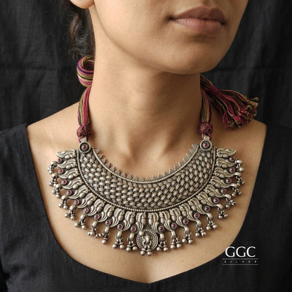 Tribal Moon Hasli