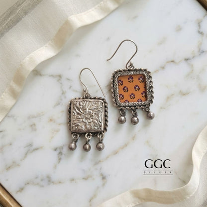 Painting earrings