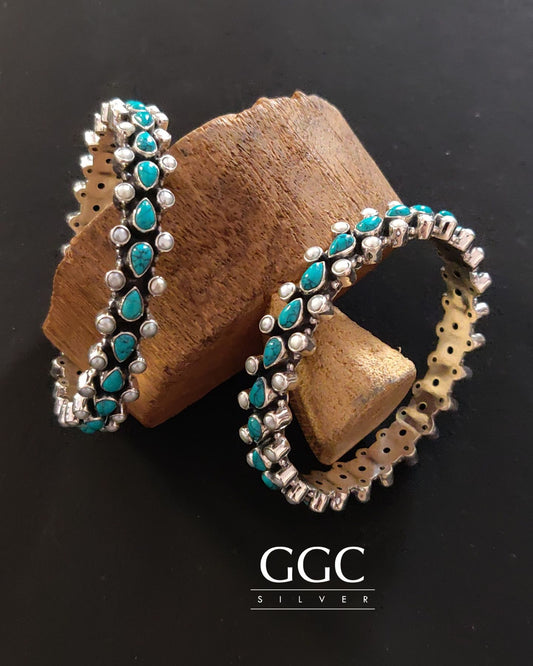 Turquoise pearl bangle