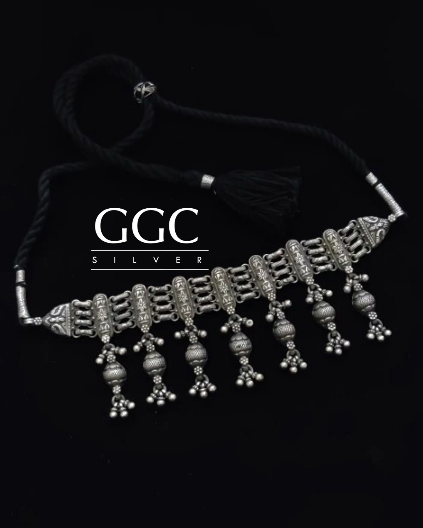 Tribal silver choker