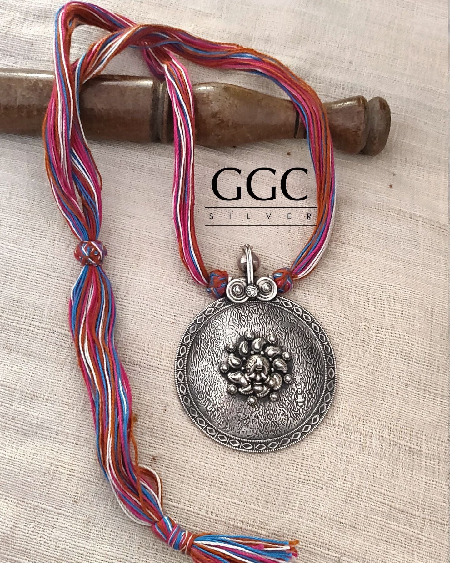 Chakra pendant necklace